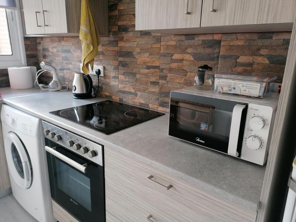 Elenas 1 Bedroom Apartment In Limassol Center Kültér fotó